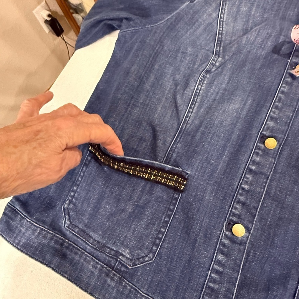 Chico’s Embellished Denim Jacket Nehru Collar Metal Buttons Size 16 (Chico’s 3) - Picture 4 of 11